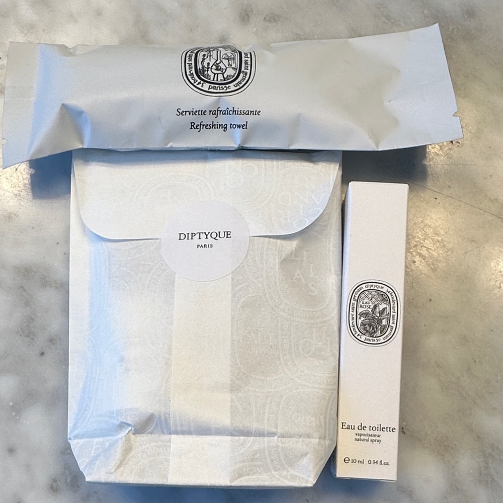 Diptyque lotion Set with Eau de Toilette and Refreshing Towel